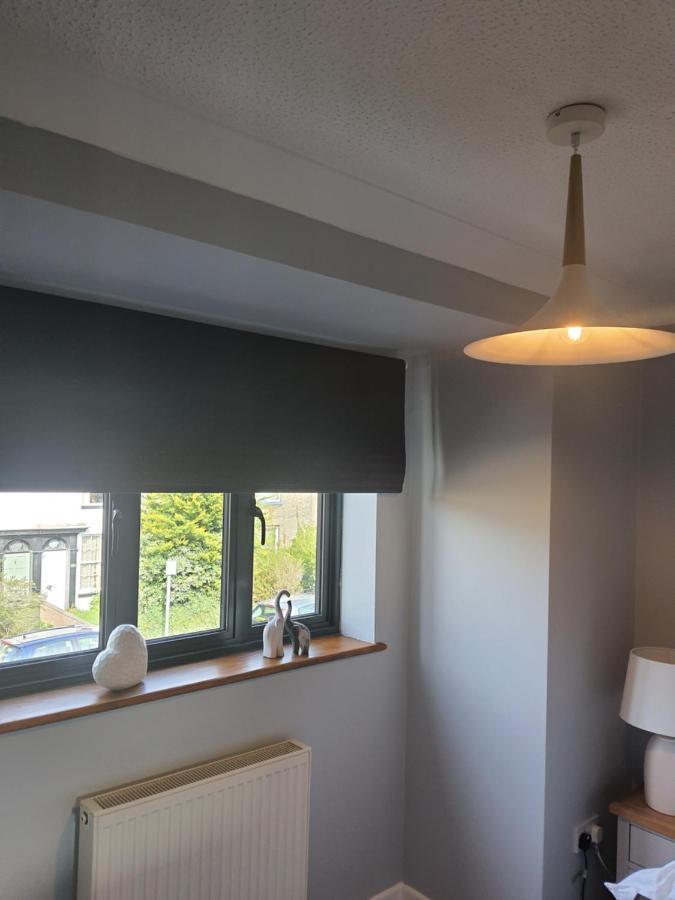 Country Style, 2 Bedroom House, Parking And Superb Location NWI Kültér fotó
