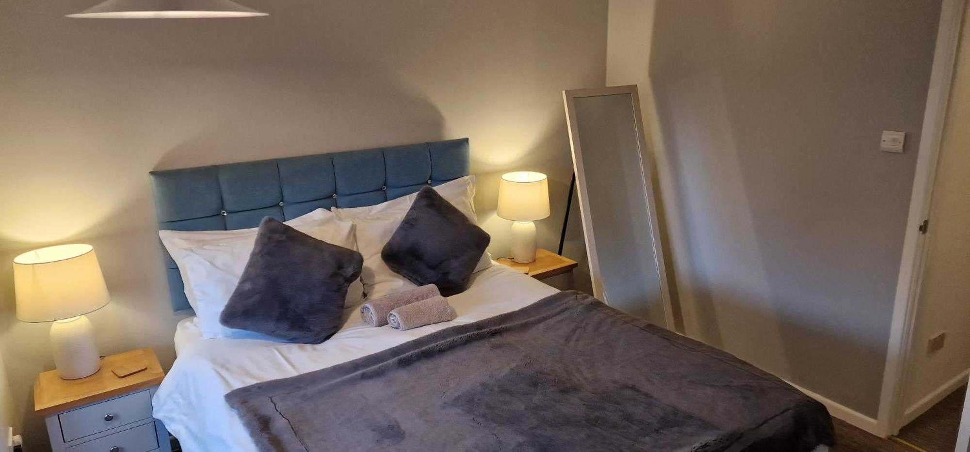 Country Style, 2 Bedroom House, Parking And Superb Location NWI Kültér fotó
